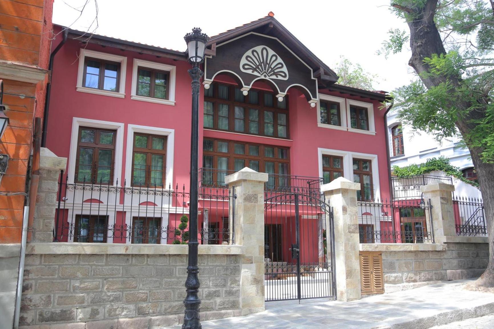 HillHouse Plovdiv 1/24