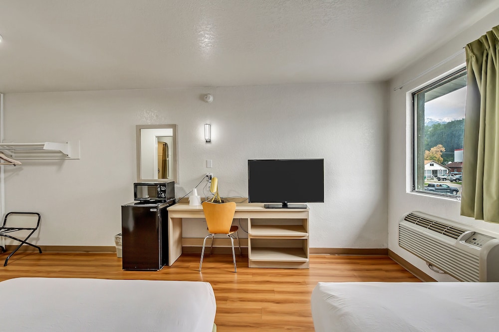 Motel6 Ogden, UT- Downtown 52/64