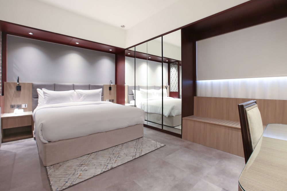 Sitara Hotel Apartment L.L.C 16/51