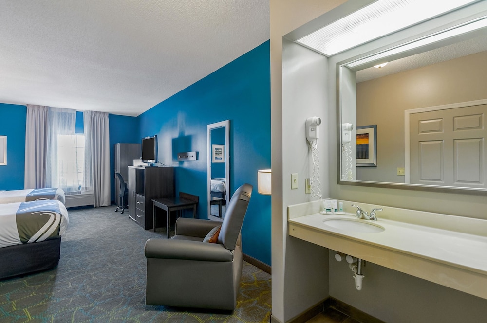 Quality Inn Harrisonburg I-81 22/38