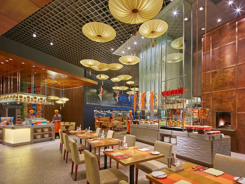 Futian Shangri-La Shenzhen 57/70