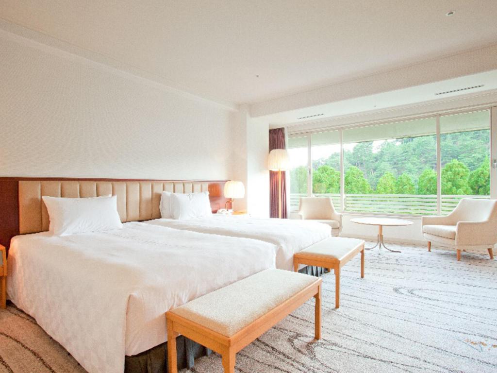 Suite, Twin Beds, Deluxe Floor
