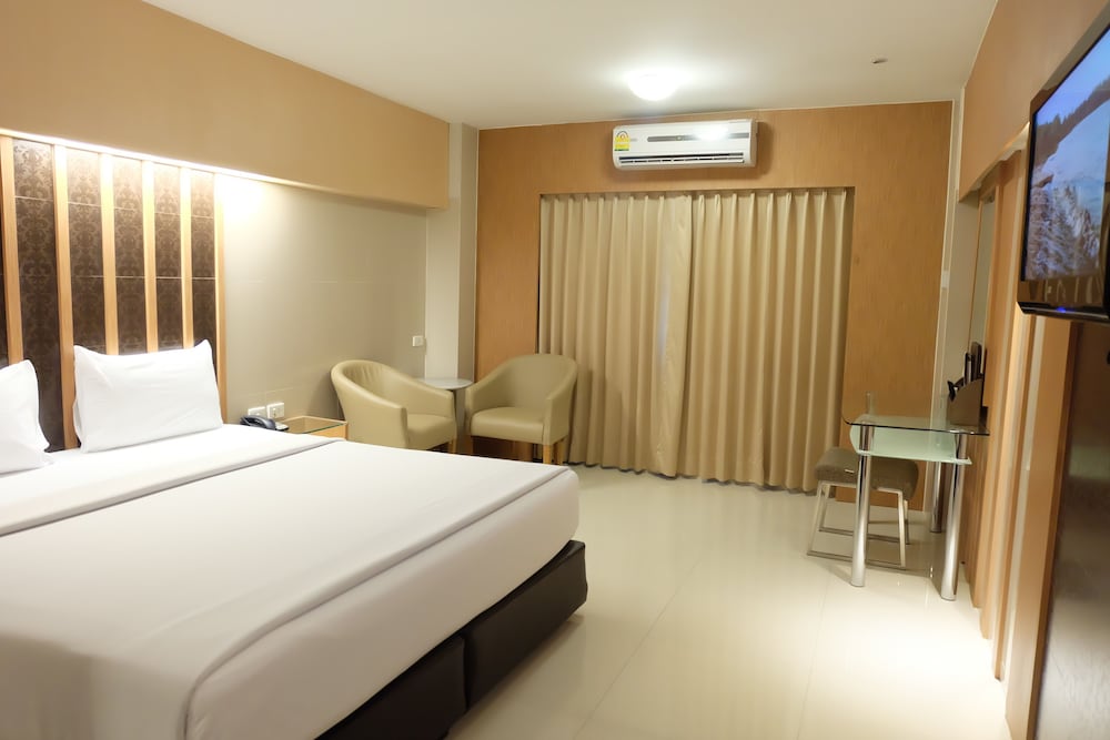 Golden City Rayong Hotel 18/69