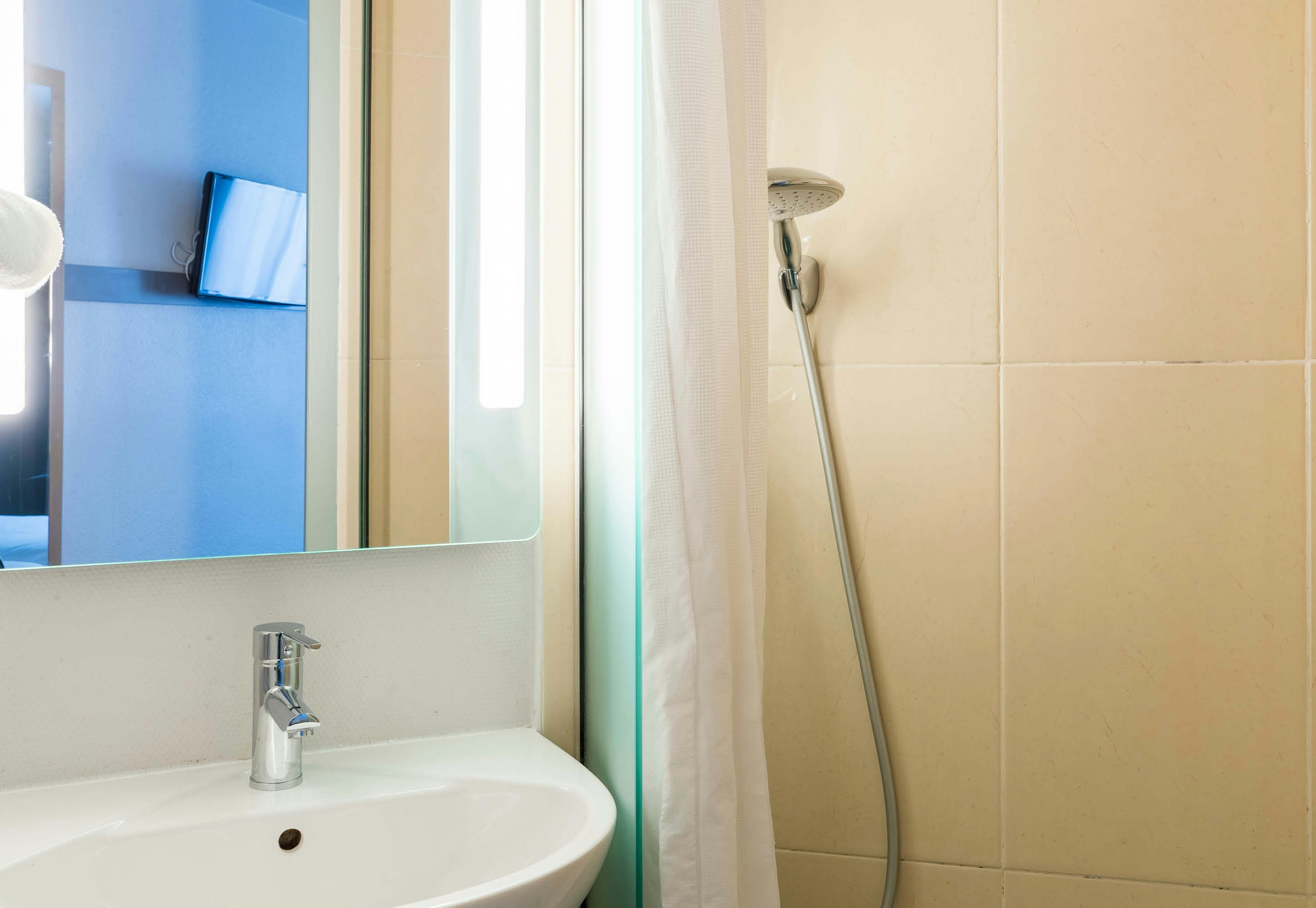 B&B Hotel Troyes Saint Parres Aux Tertres 32/32