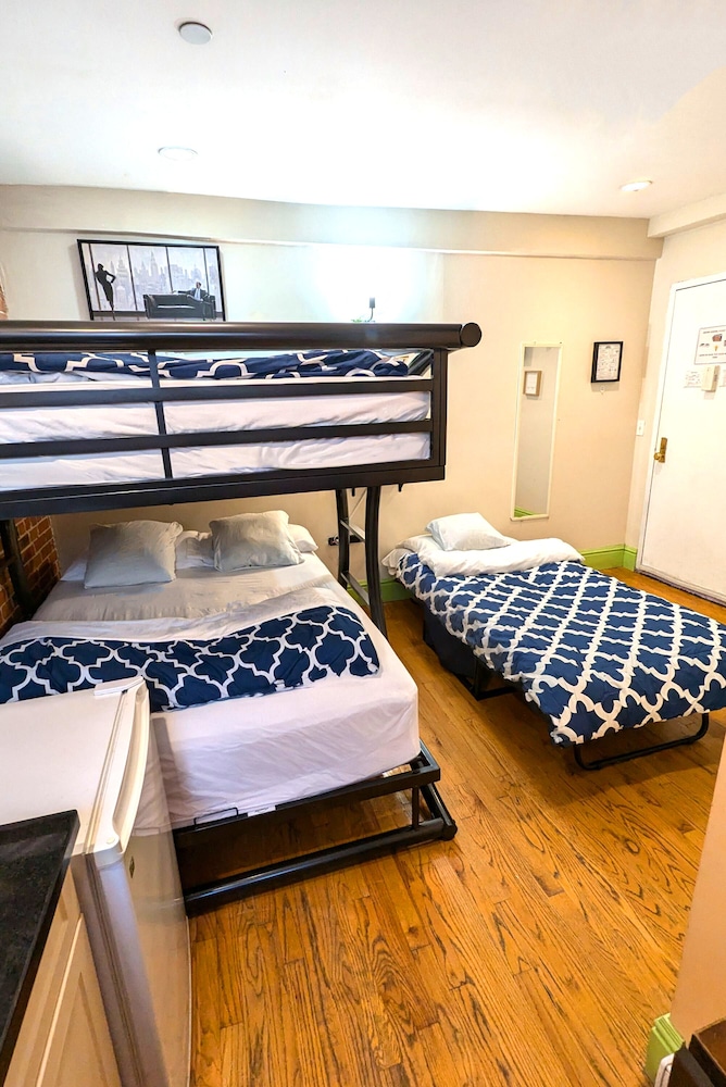 Family, Studio, 1 Single and 2 Double Beds, 2 Bunk Beds