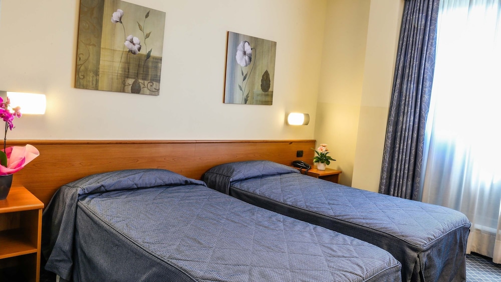 HOTEL GALLIA 13/48