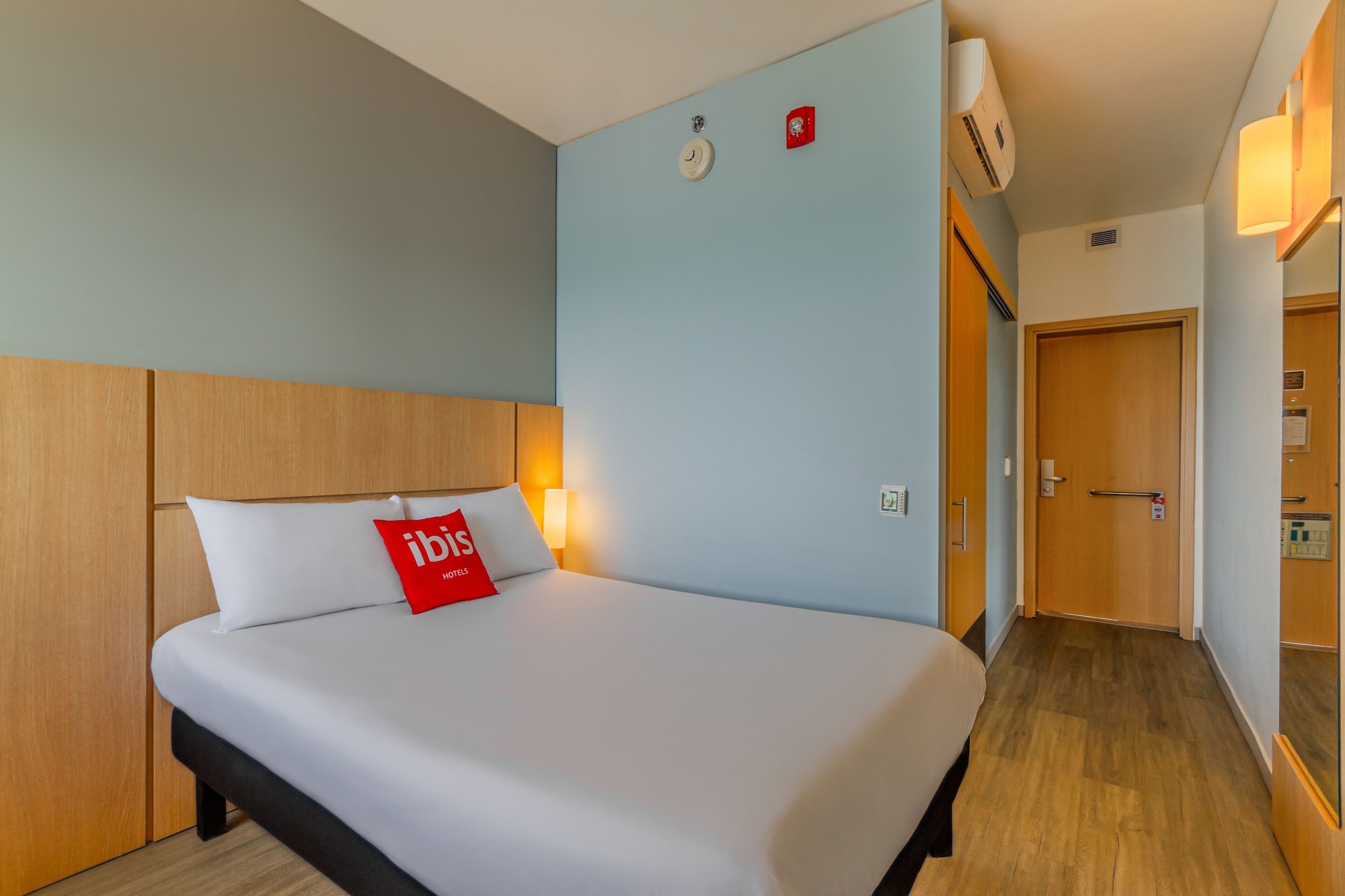 STANDARD, DOUBLE BED