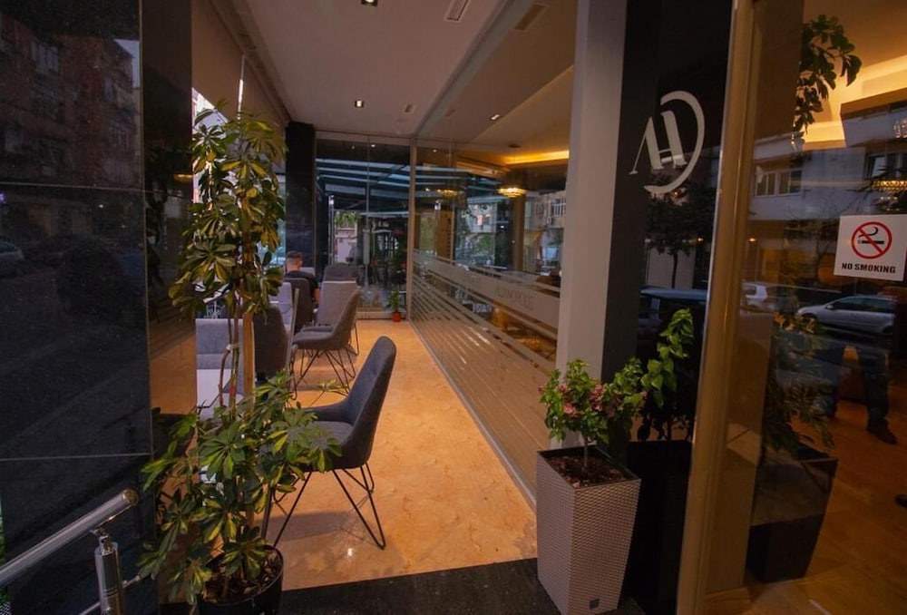 Albanopolis Hotel 45/60