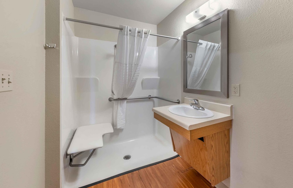 Extended Stay America Select Suites - Fayetteville 50/50