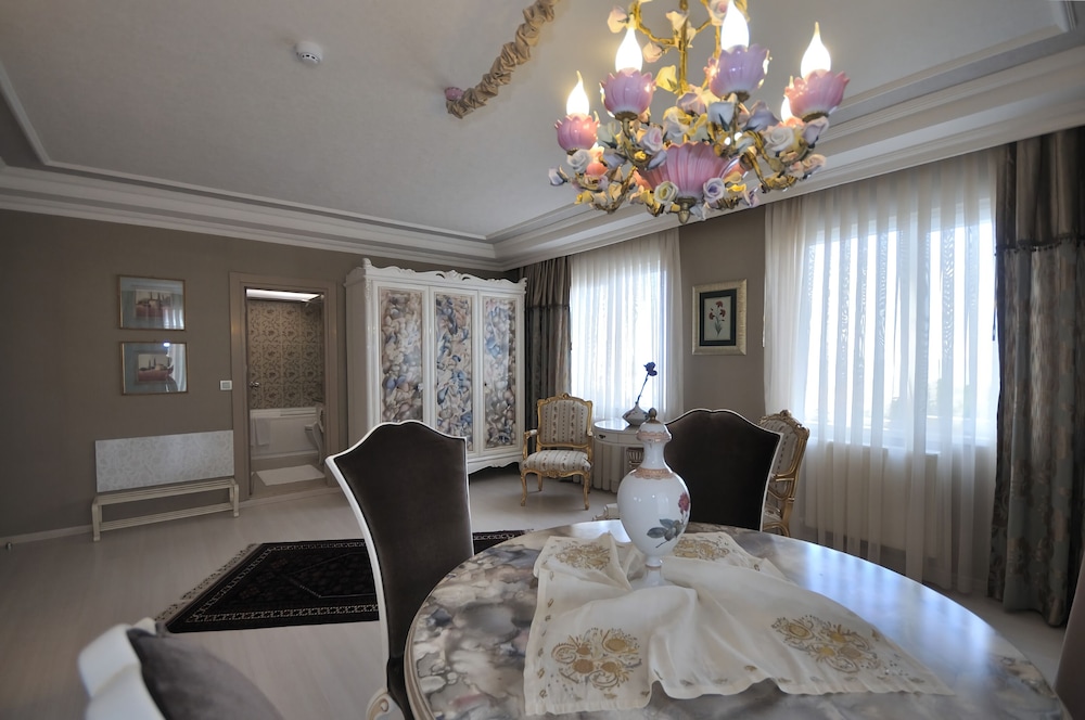 Grand Atakum Hotel 25/50