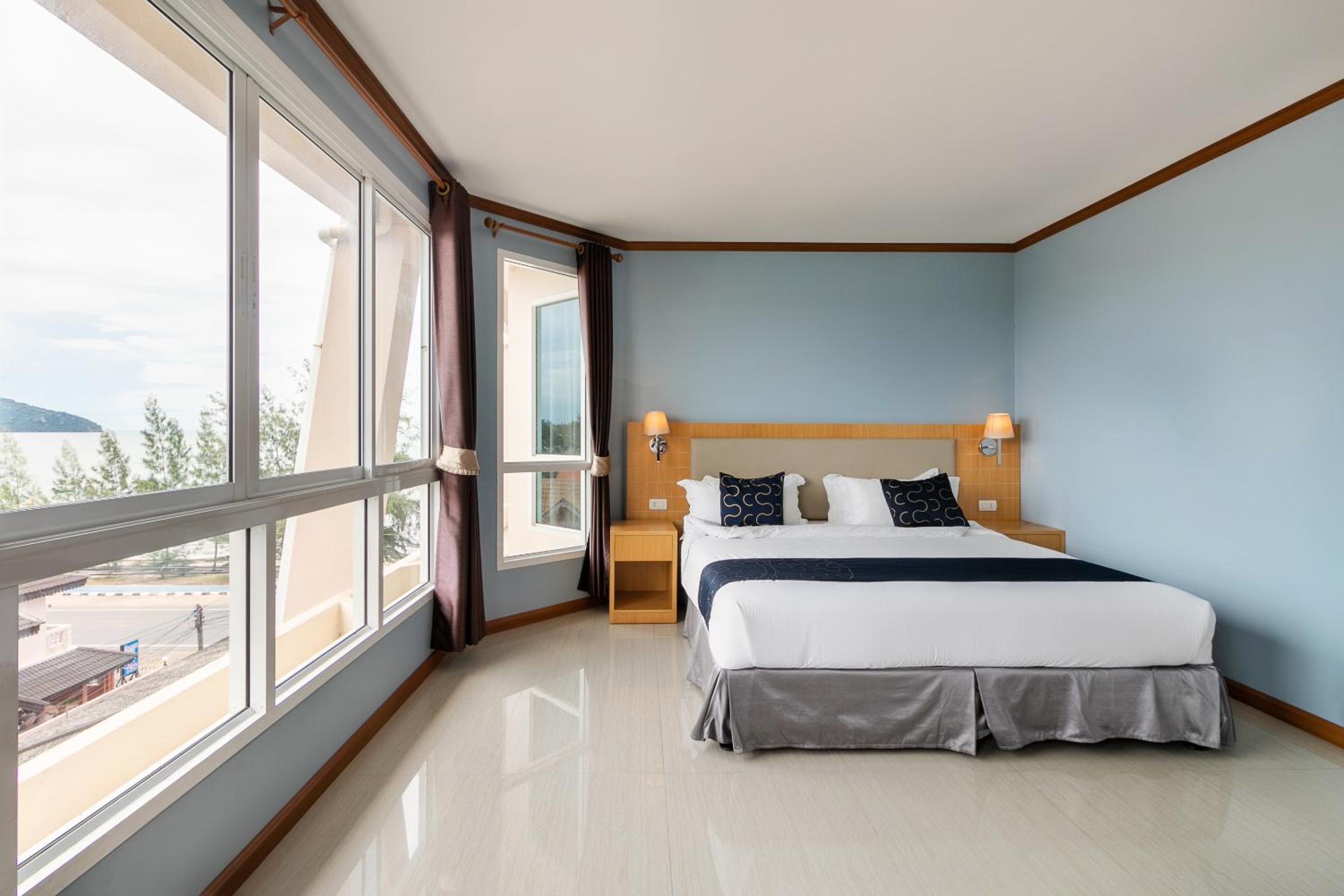 Goldenbeach Boutique Resort 16/68