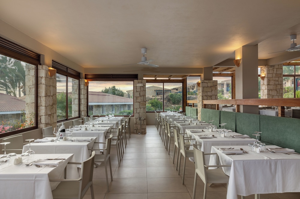 Ahg Marine Club Beach Resort 44/60