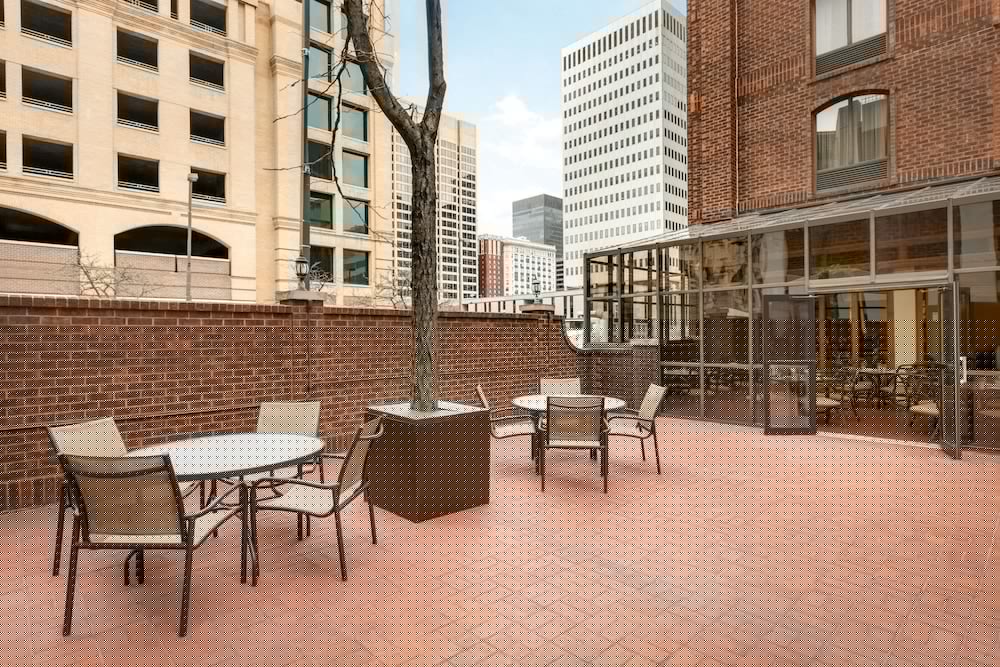Days Inn By Wyndham Baltimore Inner Harbor 40/52