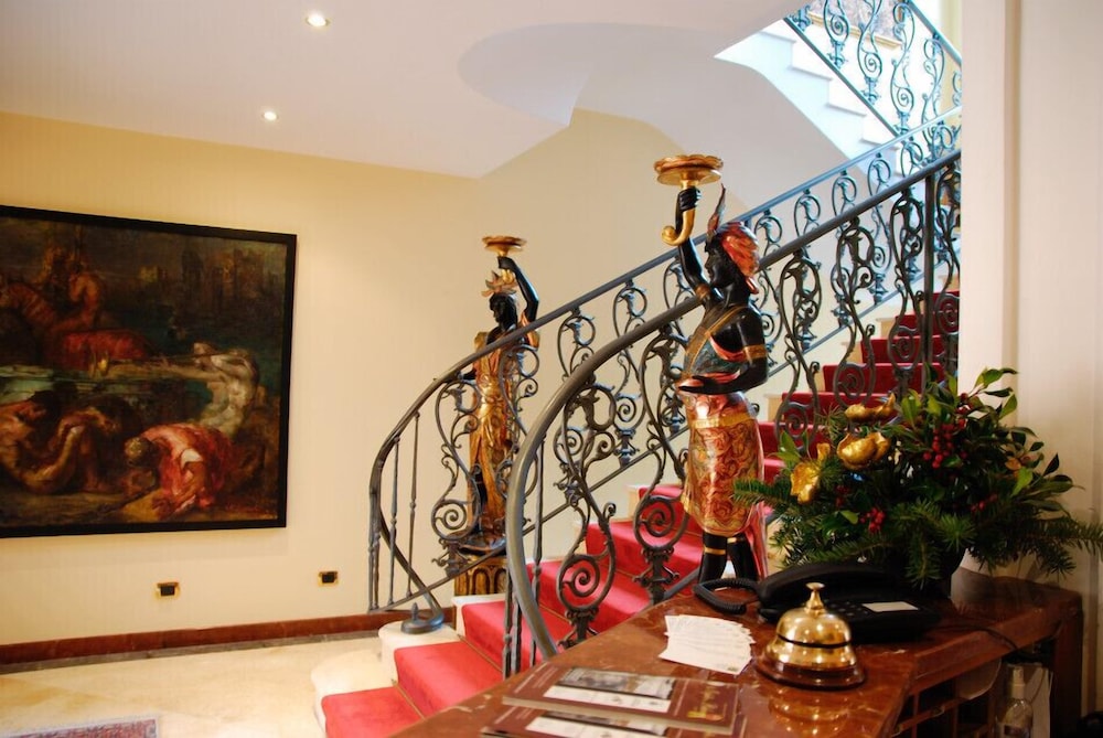 Hotel Giardino Inglese 8/44