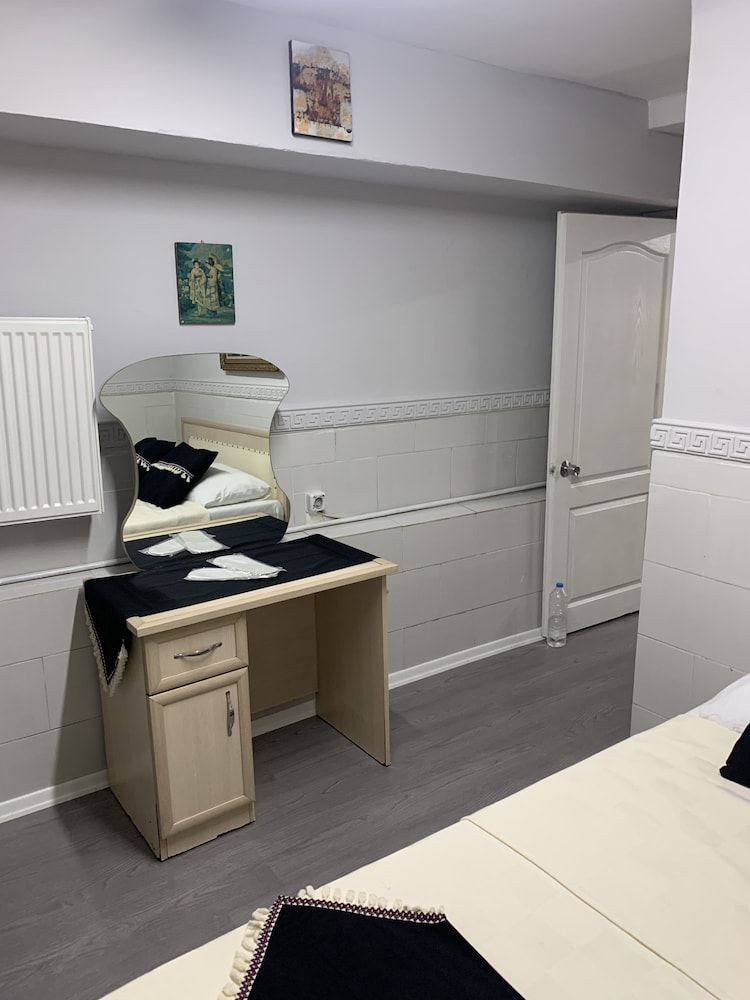 ANTIK SOFIA HOTEL 50/50