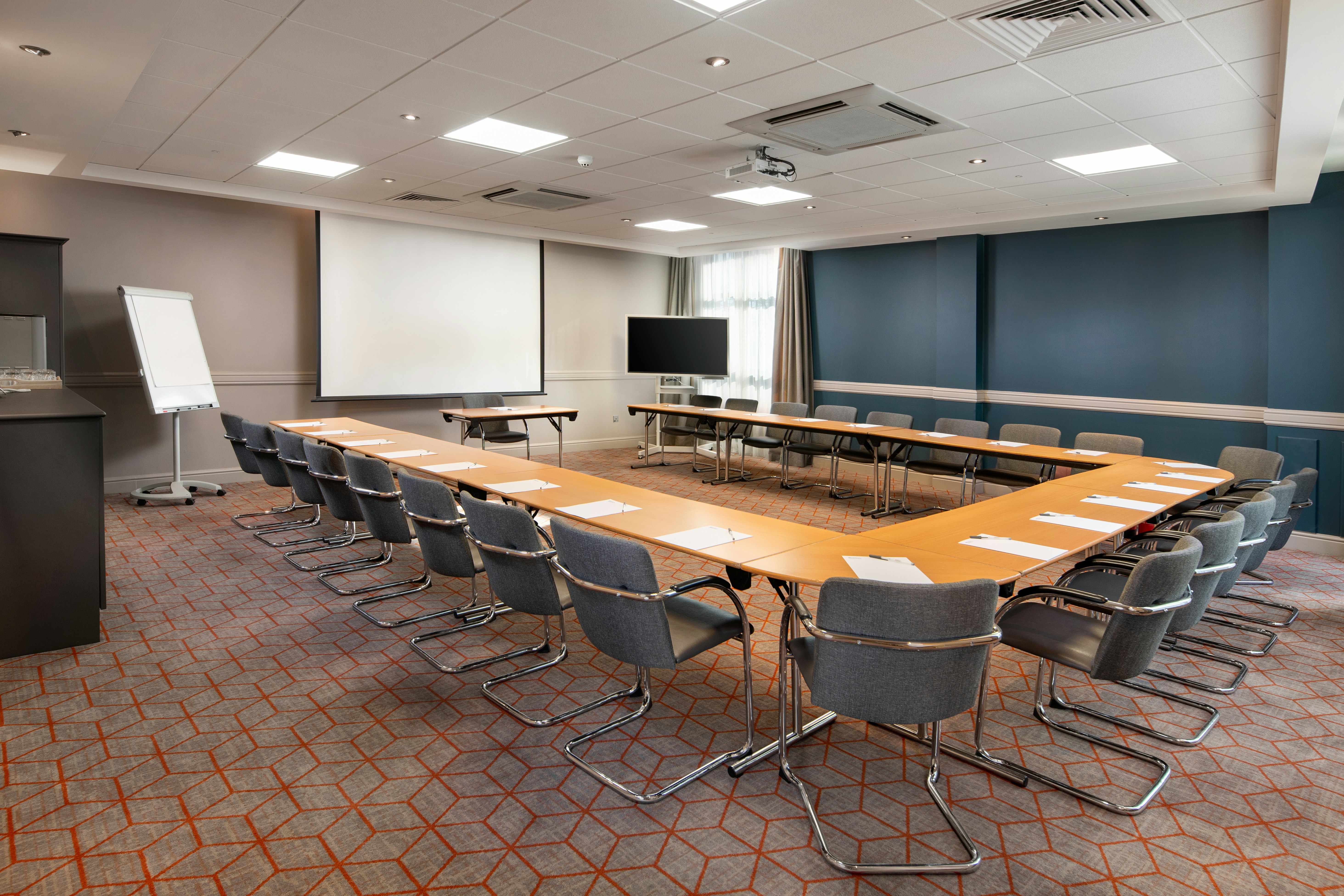 Hilton Garden Inn London Heathrow Airport 41/44