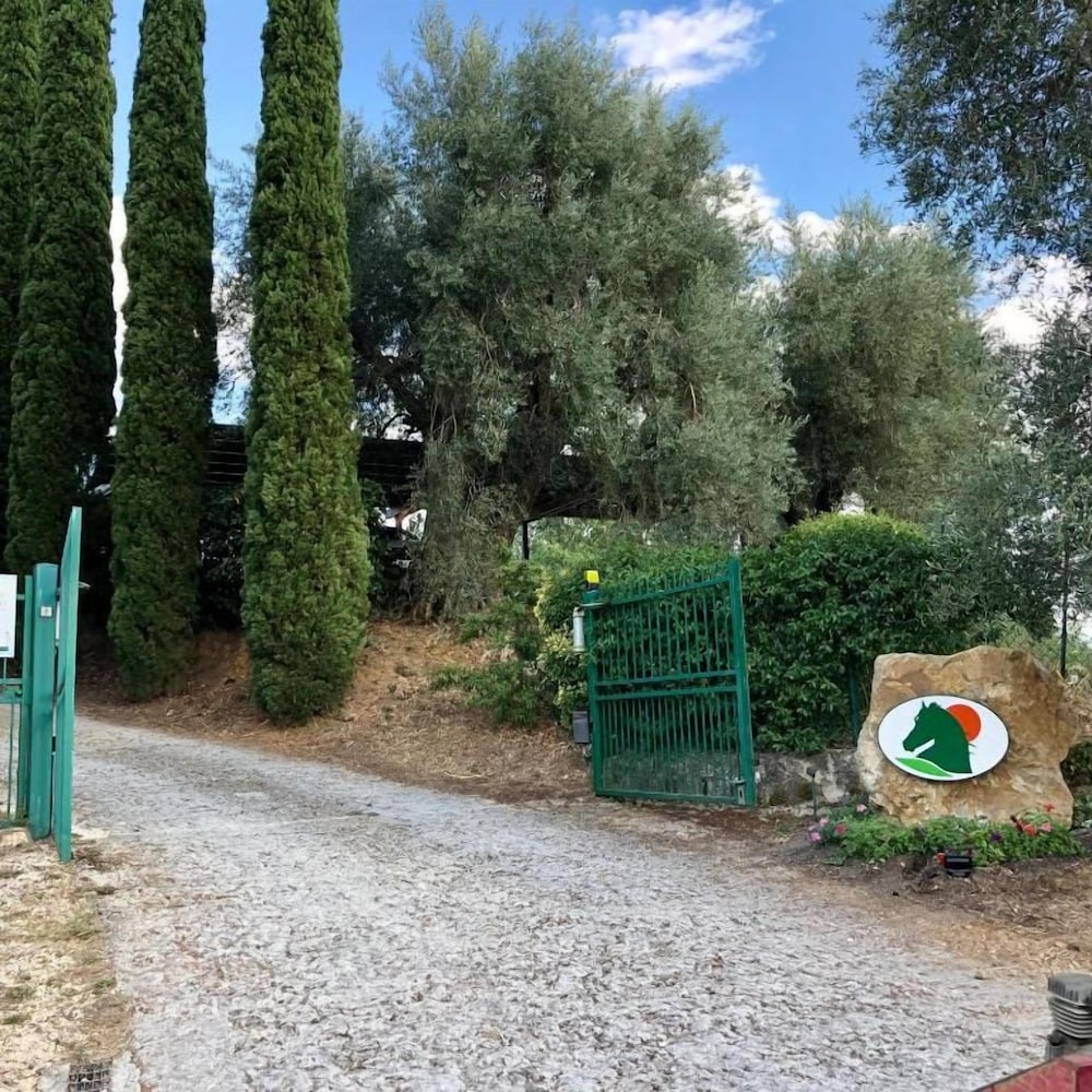 Agriturismo Poggio Del Drago 37/50