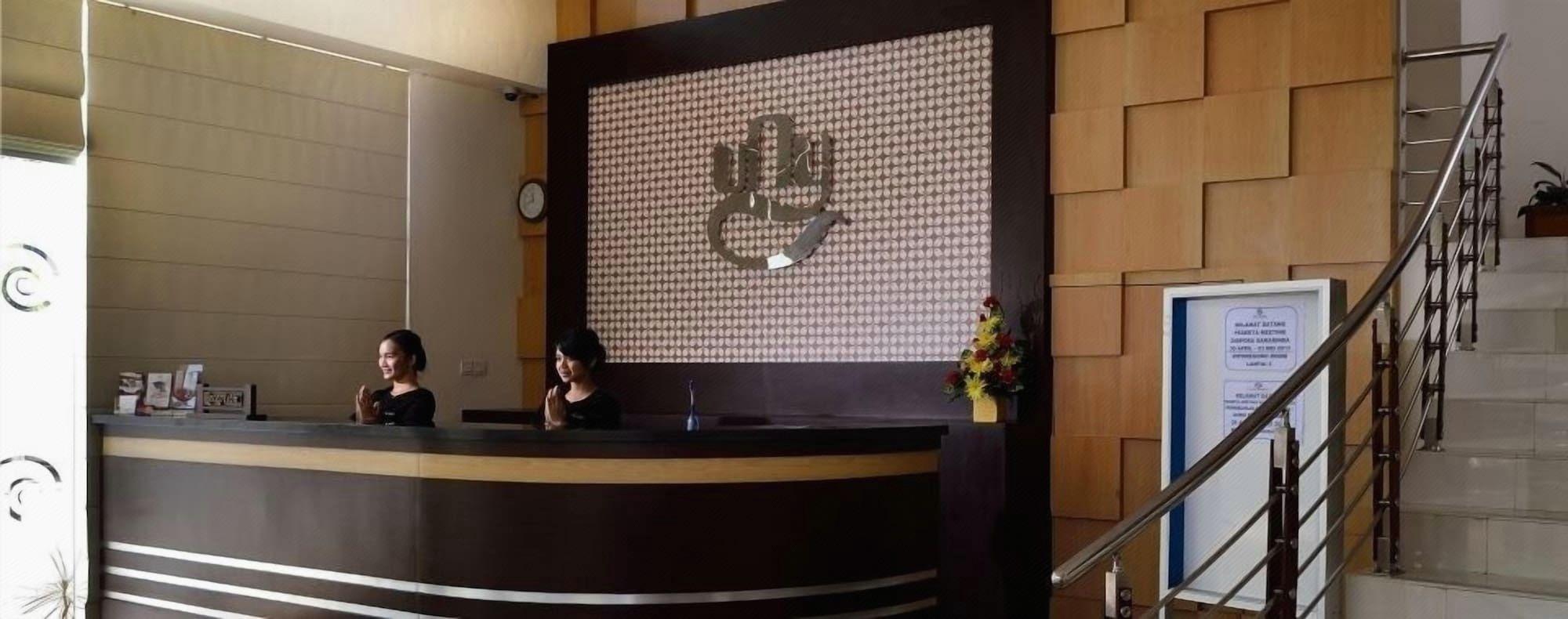 UNY HOTEL 9/24