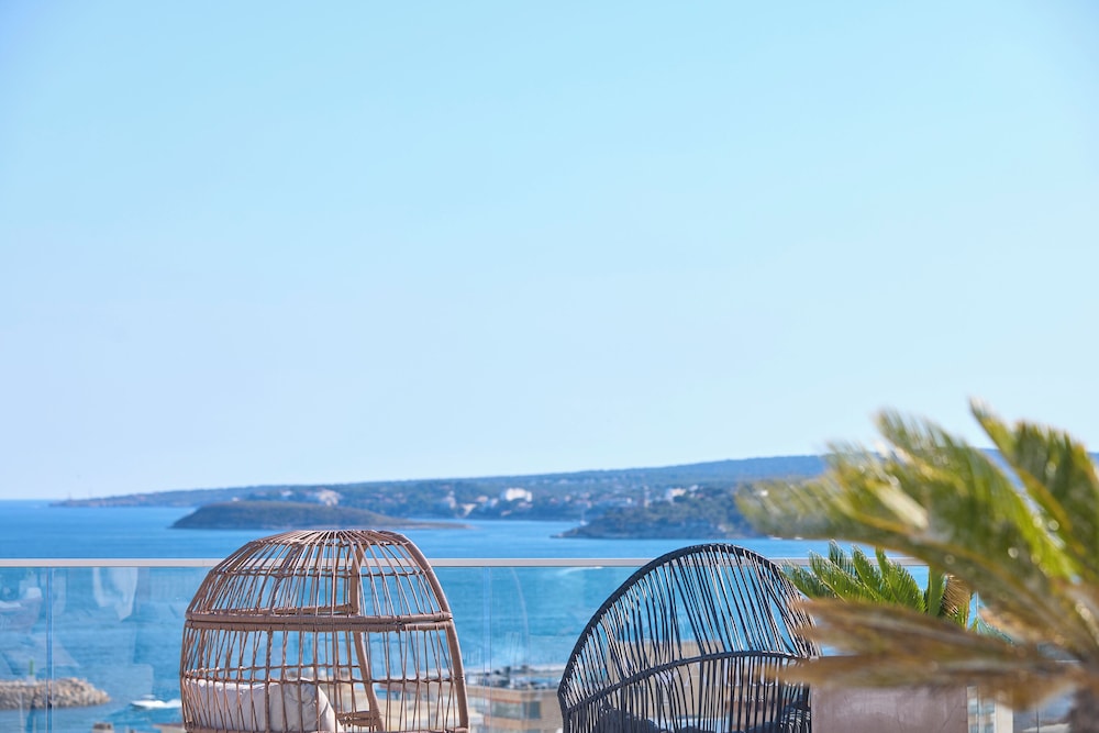 Tomir Portals Suites - Adults Only (+16) 76/80
