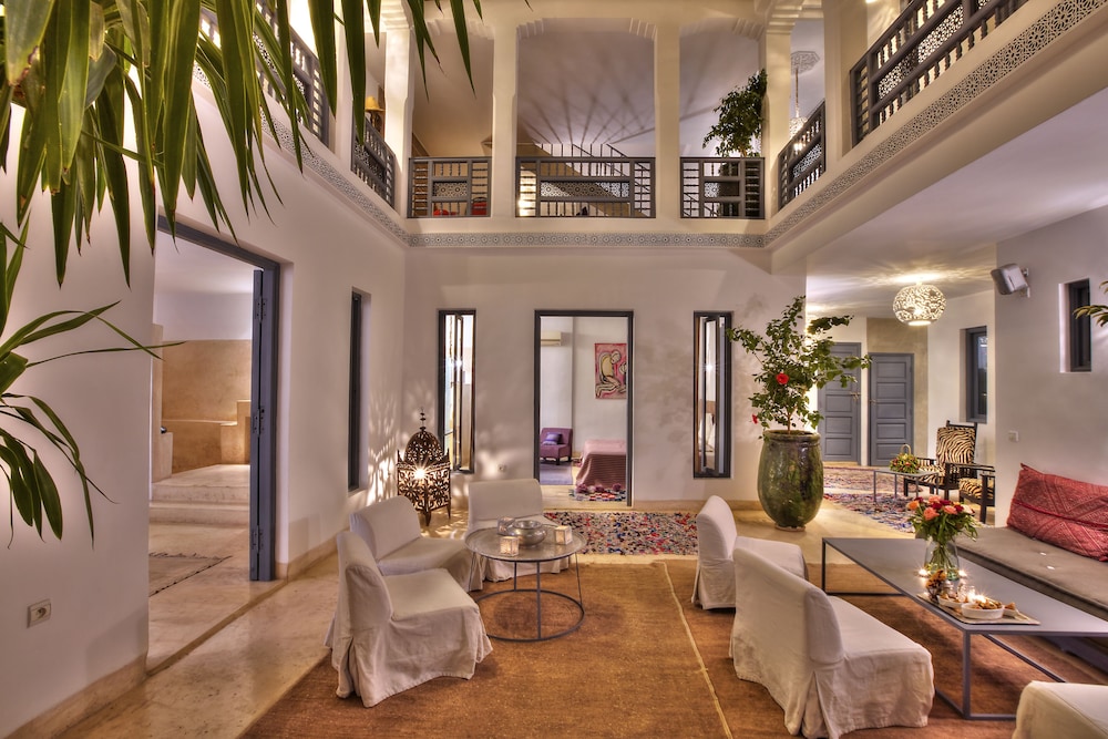 Riad Awa 49/73