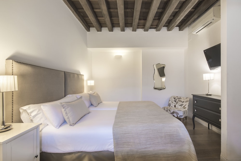 Room, Double Bed, Courtyard Area
