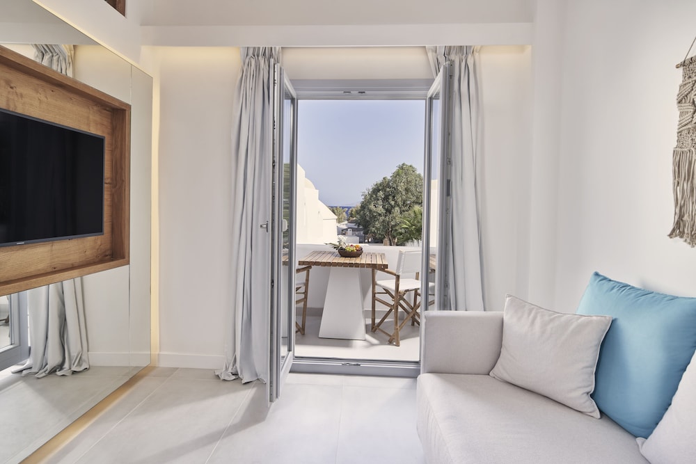 Nikki Beach Resort And Spa Santorini 43/61