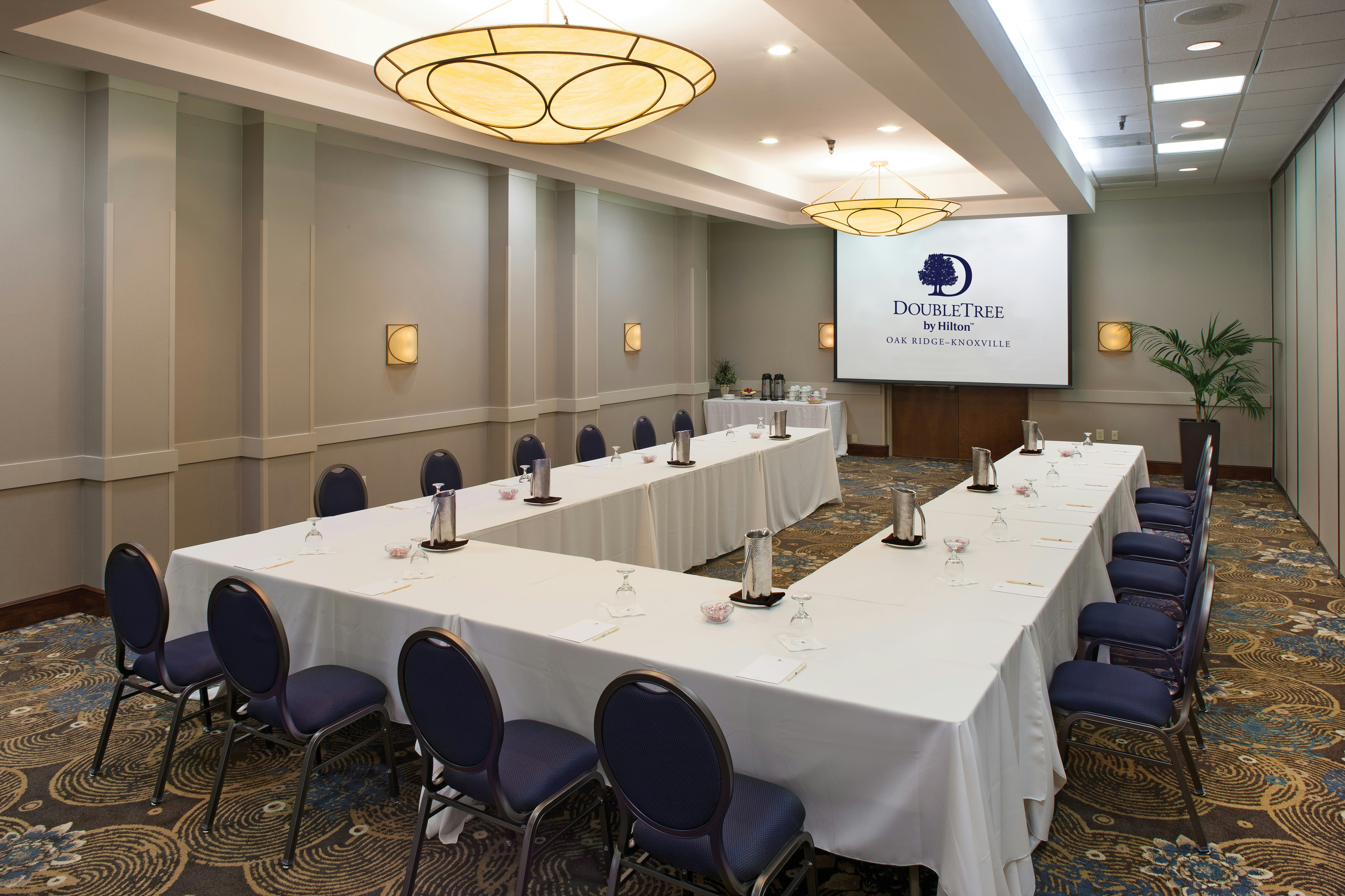 Doubletree By Hilton Hotel Oak Ridge Knoxville 51/65