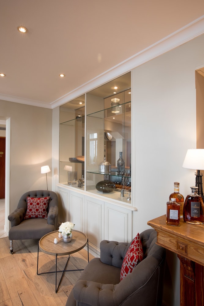 Elysees Opera Hotel 44/62