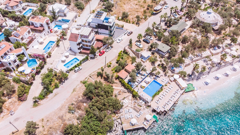 Kuluhana Hotel 45/50