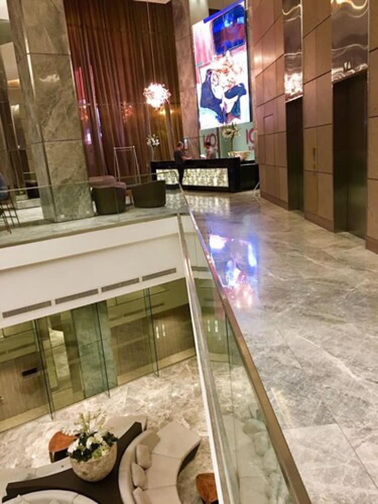 ICON HOTEL 5/58