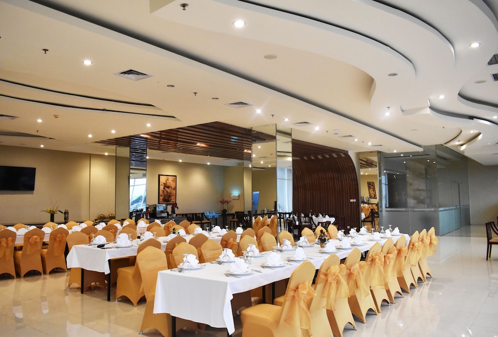 Grand Metro Hotel Tasikmalaya 38/45