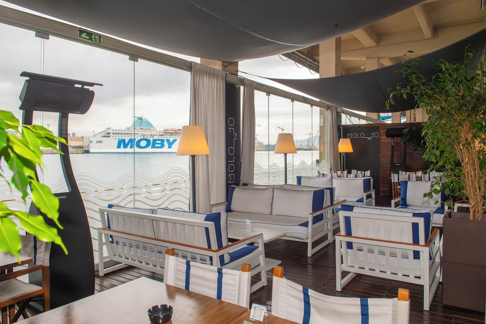 Smart Hotel - Naples Harbour 44/71