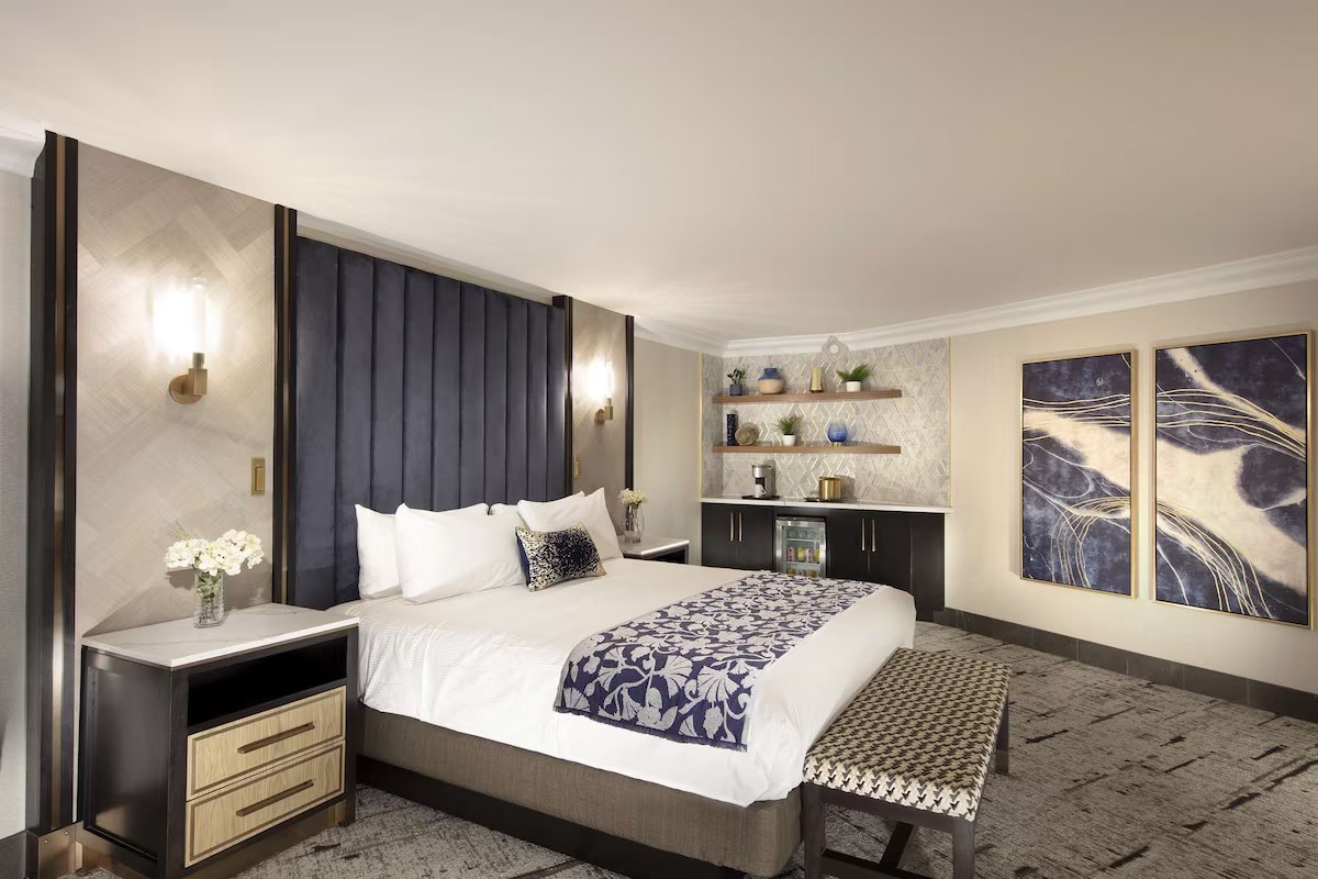 Room at Peppermill Resort Spa Casino, WorldHotels Elite, RENO - NV