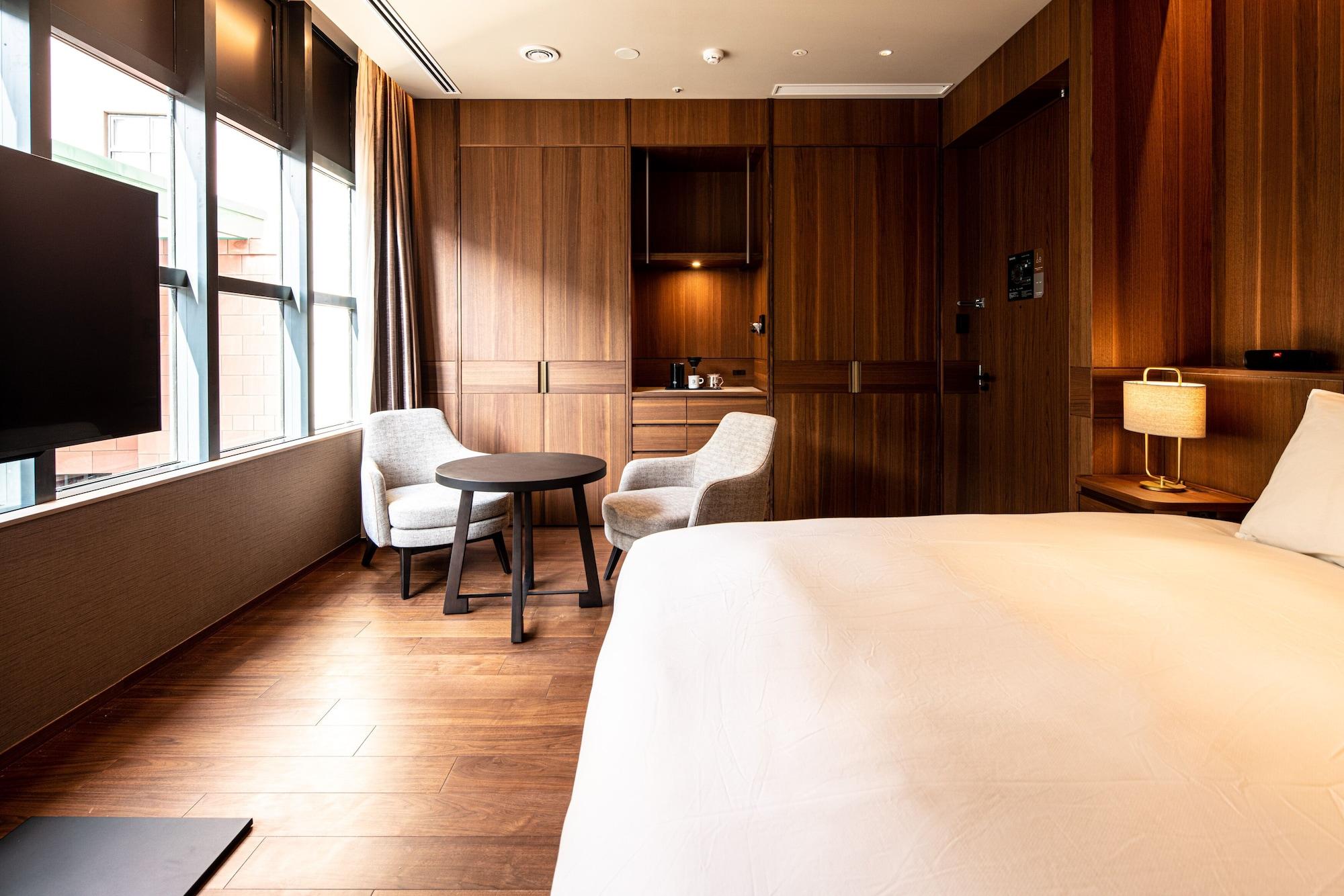 Episode 2, Executive, Double Bed, Club Lounge Access