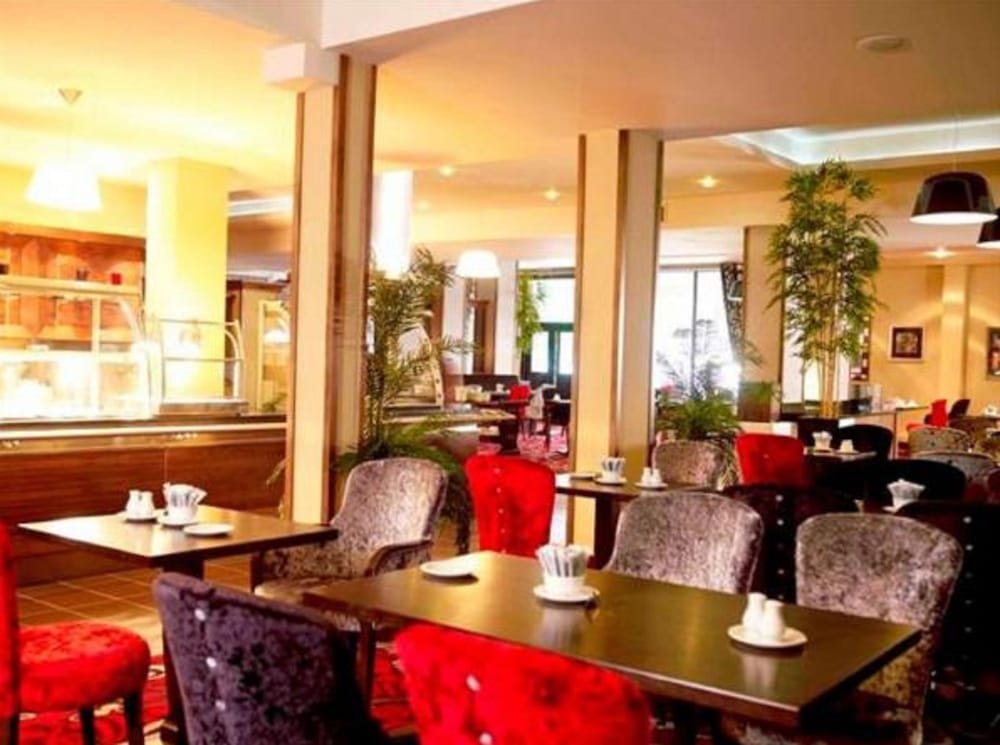 The Green Isle Sure Hotel Collection By Best Western 40/65