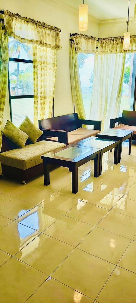 Aman Gati Hotel Lakey 23/50