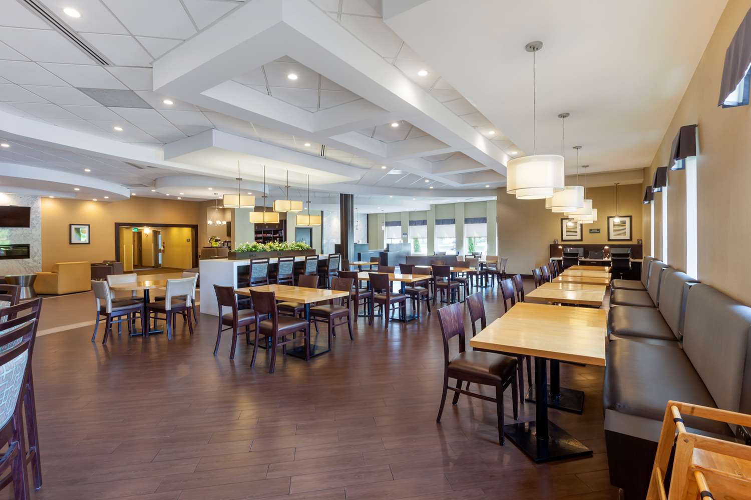 Best Western Plus Leamington Hotel and Conference Centre 12/21