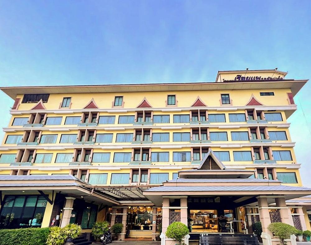RueanPhae Royal Park Hotel 2/50