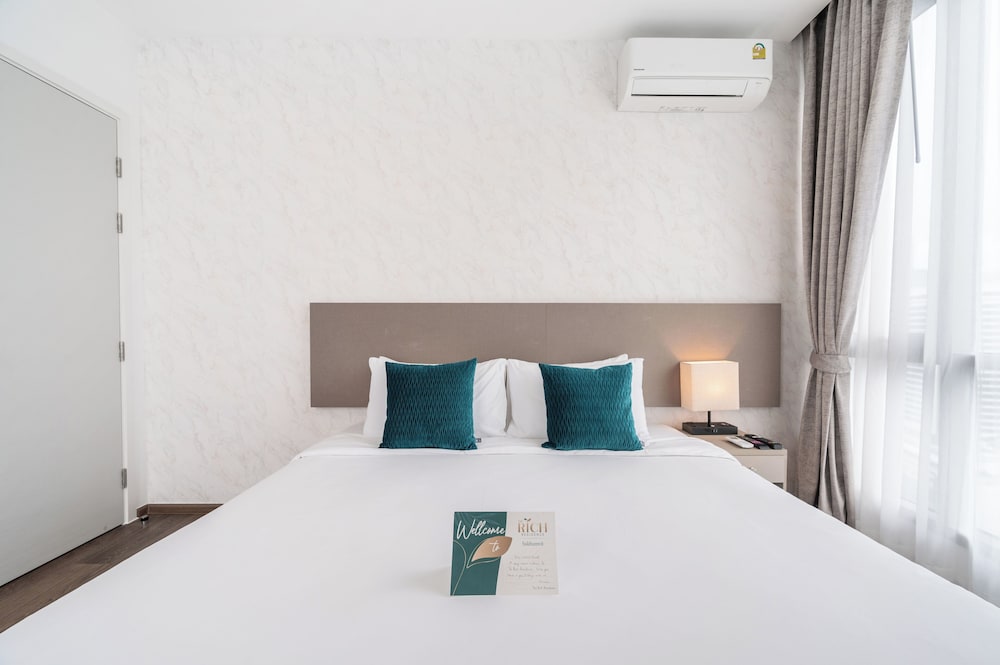 2 BEDROOMS, PREMIER