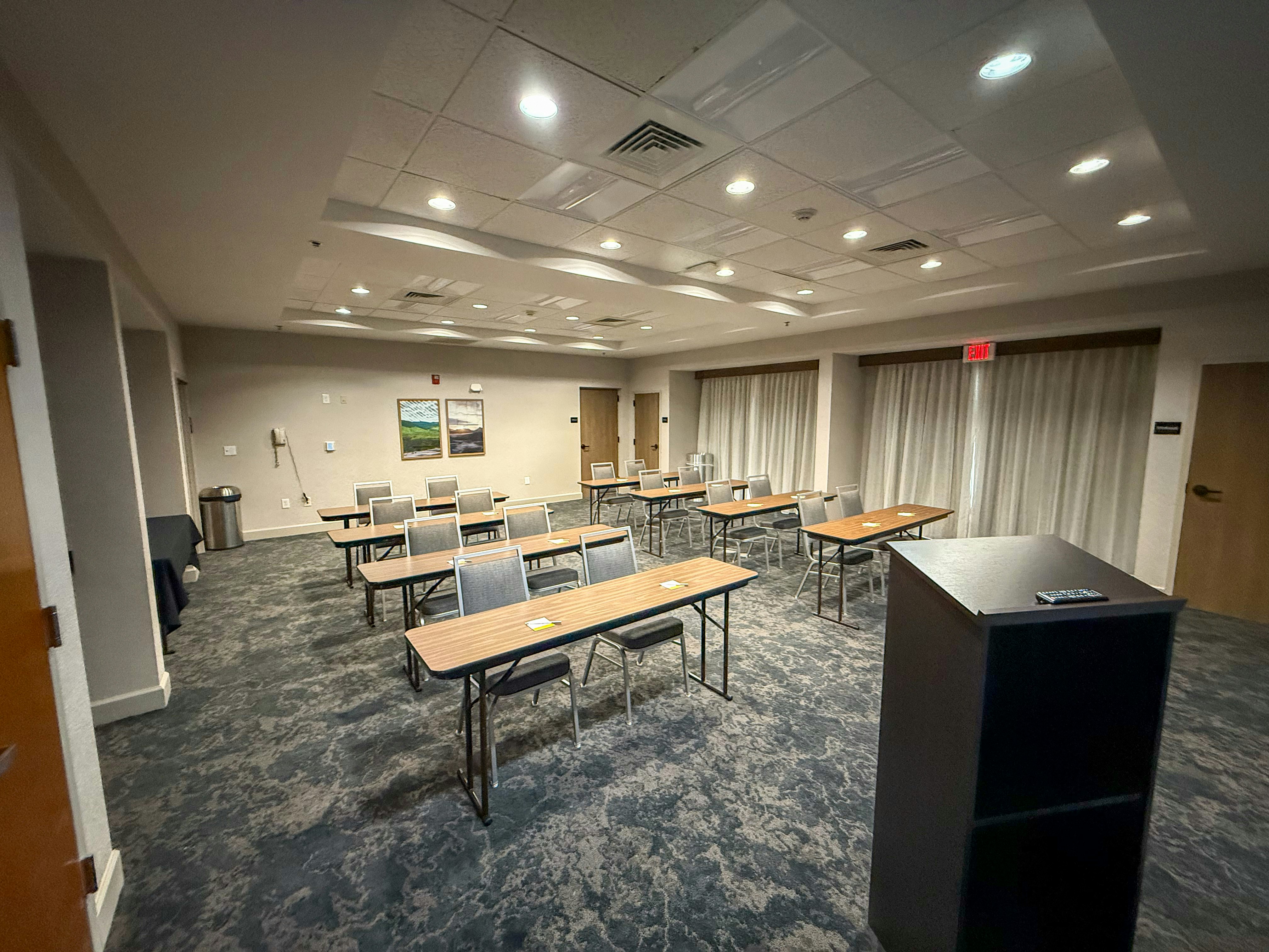 Hampton Inn Suites Cashiers Sapphire Valley 38/56