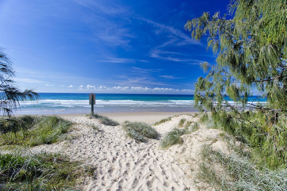 SAILS LIFESTYLE RESORT 32/43