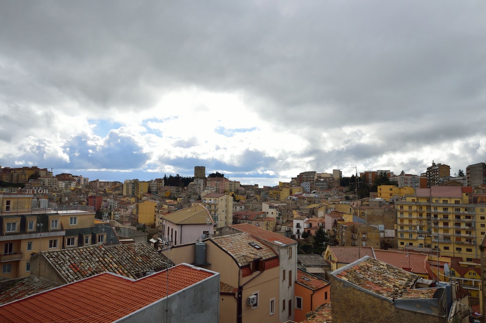 Centro Sicilia 42/48