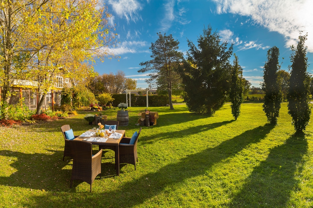Auberge West Brome 53/65