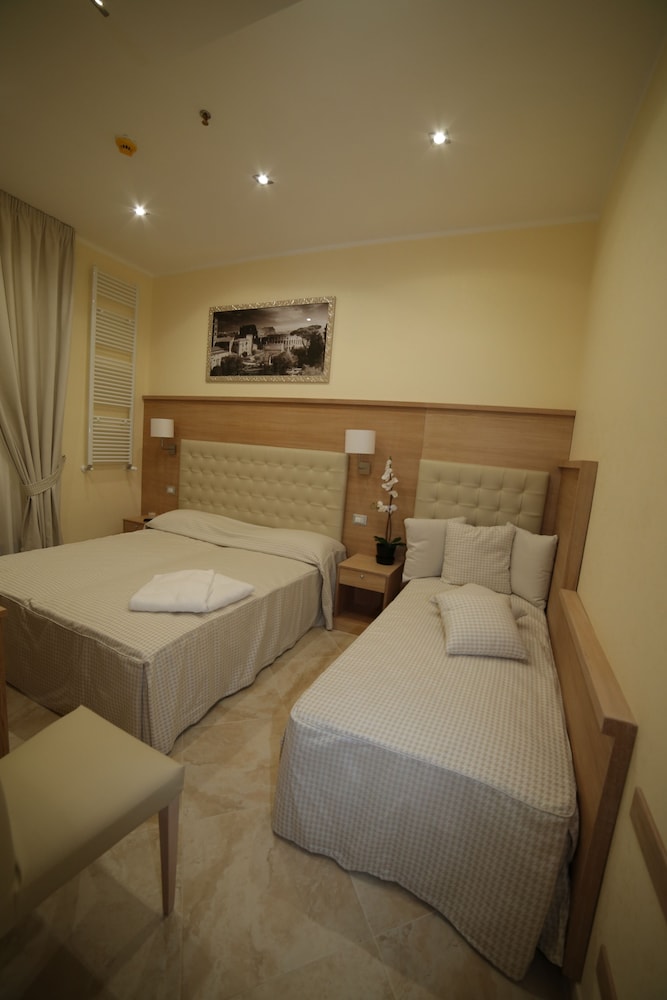 Esposizione Palace Hotel 18/50