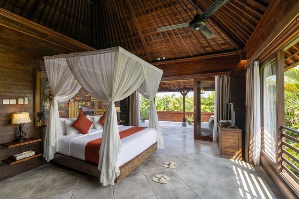 3 BEDROOMS, VILLA, PRIVATE POOL