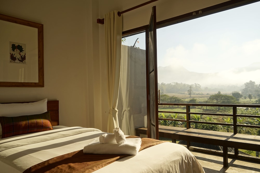 Yoma Hotel 38/69
