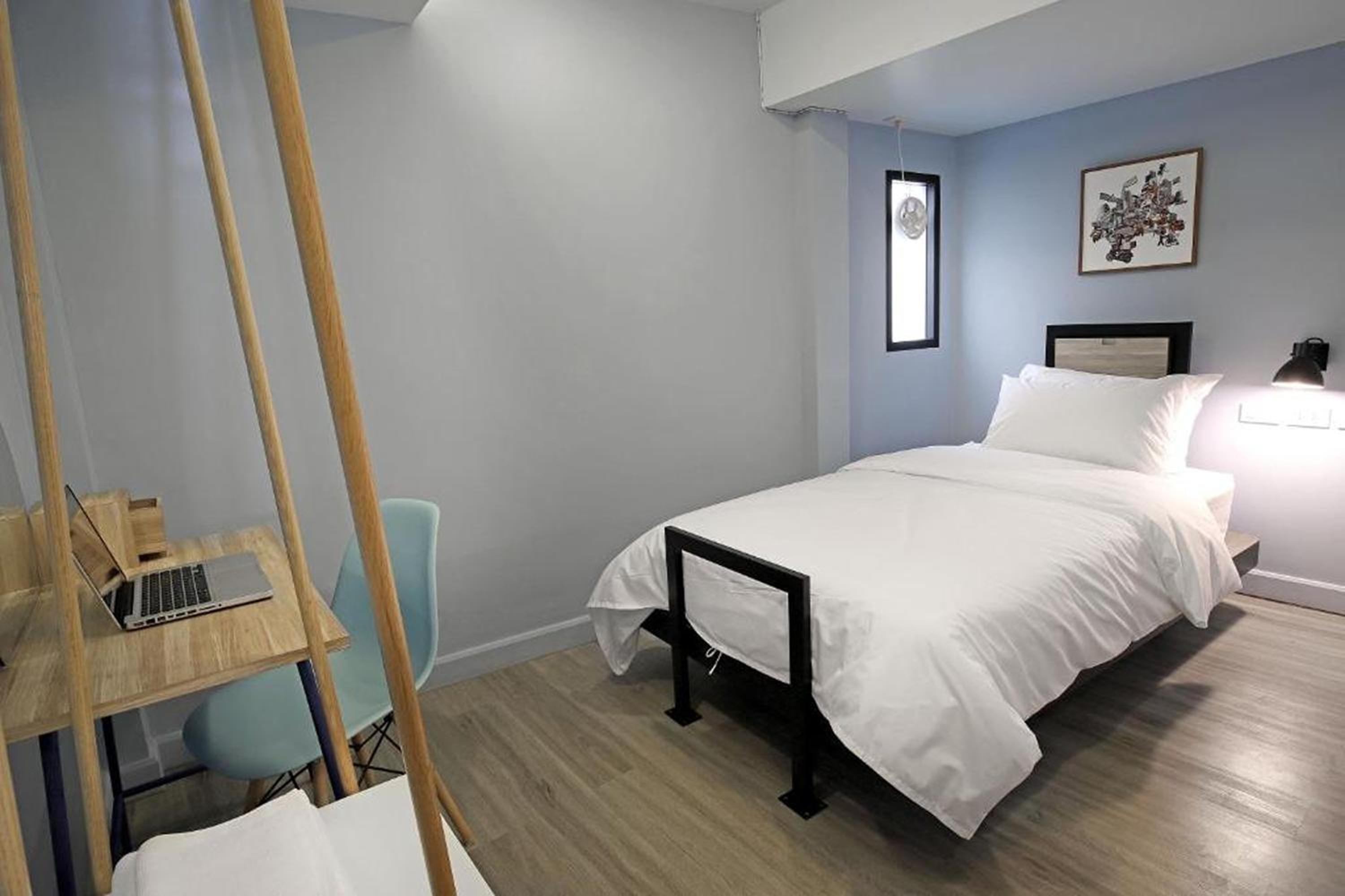 Room, Single, No Window