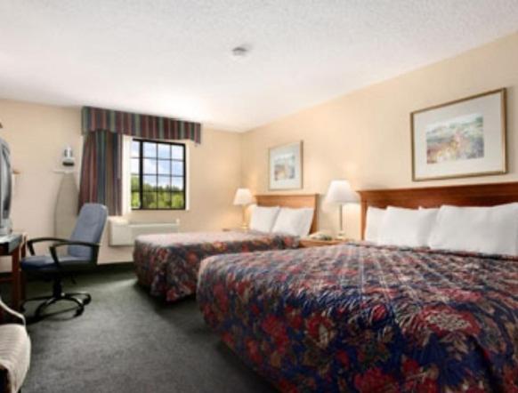 Days Inn By Wyndham Keene Nh 14/41
