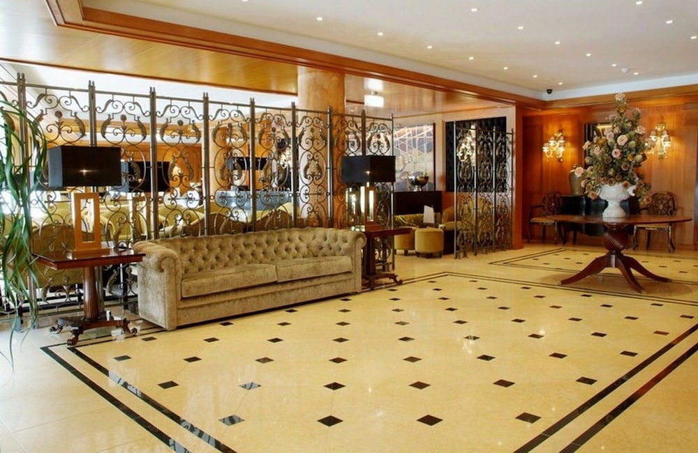 lobby