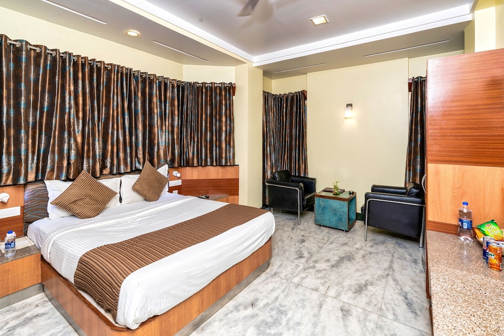 HOTEL DAYAL 17/41